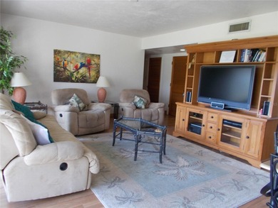 BEAUTIFUL 2 BED 2 BATH INVESTMENT CONDO: This condo unit is on - photo 8