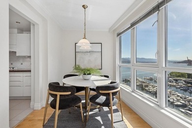 Spectacular marina, ocean and mountain-view home at the coveted - photo 9