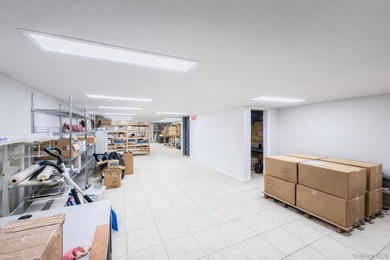 Prime free-standing professional office building for sale in a - photo 19