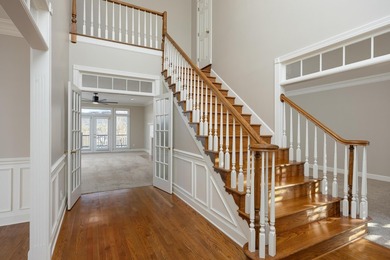A rare find: Quality Custom built Lake house. 121 feet of water - photo 26
