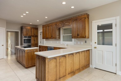 A rare find: Quality Custom built Lake house. 121 feet of water - photo 34