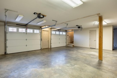 A rare find: Quality Custom built Lake house. 121 feet of water - photo 57