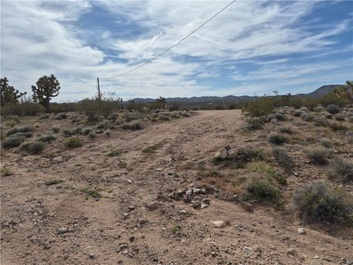 Beautiful 1.04-acre parcel located in Meadview, Arizona, ready - photo 2