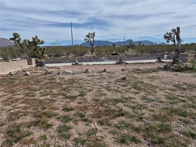 Beautiful 1.04-acre parcel located in Meadview, Arizona, ready - photo 3