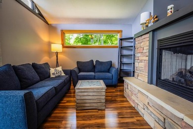 Welcome to 691 Timothy Drive in Holiday Lakes! This beautifully - photo 12