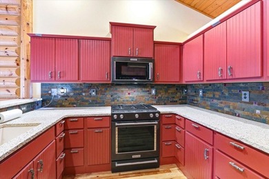 Exceptional Custom Built Log Home on Lake Petenwell! This 4+ - photo 13