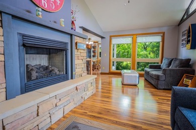 Welcome to 691 Timothy Drive in Holiday Lakes! This beautifully - photo 14