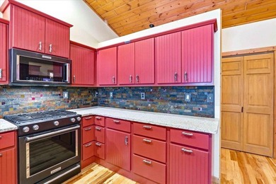 Exceptional Custom Built Log Home on Lake Petenwell! This 4+ - photo 14