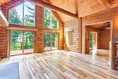 Exceptional Custom Built Log Home on Lake Petenwell! This 4+ - photo 18