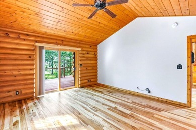 Exceptional Custom Built Log Home on Lake Petenwell! This 4+ - photo 23