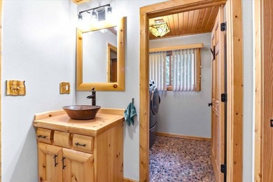 Exceptional Custom Built Log Home on Lake Petenwell! This 4+ - photo 37