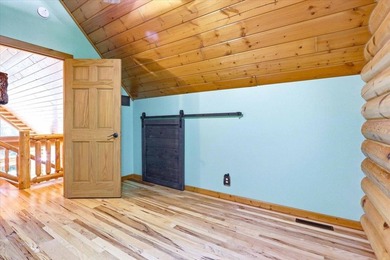 Exceptional Custom Built Log Home on Lake Petenwell! This 4+ - photo 45