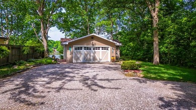 Welcome to 691 Timothy Drive in Holiday Lakes! This beautifully - photo 53