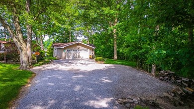 Welcome to 691 Timothy Drive in Holiday Lakes! This beautifully - photo 54