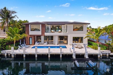 Completed in 2026, this Luxurious Deepwater Estate showcases 84' - photo 1
