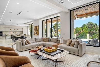 Completed in 2026, this Luxurious Deepwater Estate showcases 84' - photo 6