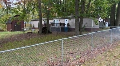 Houghton Lake Home Active Under Contract in Houghton Lake Michigan