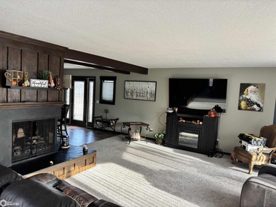 Beautiful updated home located right next to the lake! All new - photo 11