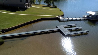 Welcome to this beautiful well-appointed lakefront home in the - photo 9