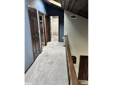 Beautiful updated home located right next to the lake! All new - photo 20