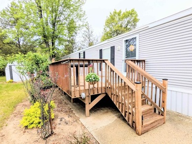 The convenience of park living and just steps away from Castle - photo 21