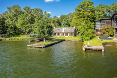 Lake Home For Sale in Hot Springs, Arkansas