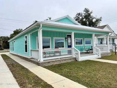 Wake up to coastal breezes and water views in this beautiful - photo 4