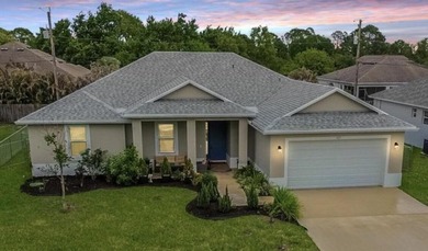 Welcome to this beautifully maintained single-story home in the - photo 1