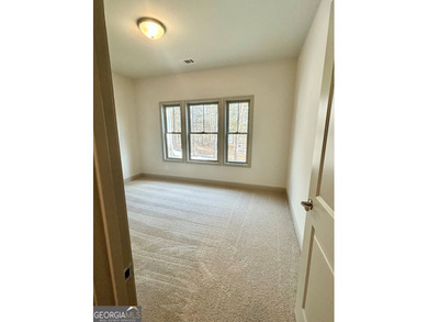**NEW CONSTRUCTION** Move-in-Ready Ranch plan by TIH Homes with - photo 7