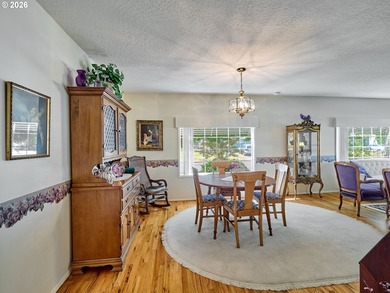 Rare opportunity to own a spacious golf course home on a large - photo 8