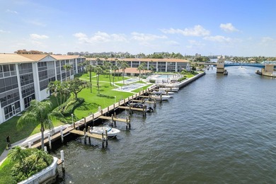 Live the South Florida lifestyle in this beautifully updated 2 - photo 32