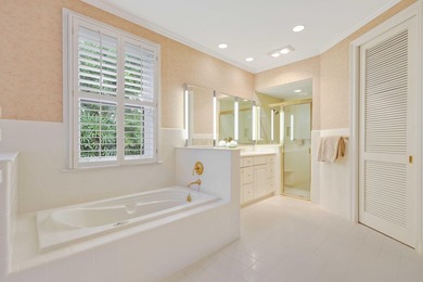 Elegantly situated in the prestigious Village of Golf, 5 Country - photo 32