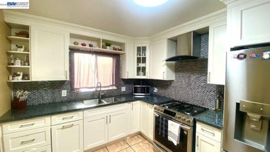 Welcome home to this beautifully updated 3-bedroom, 2-bath - photo 3