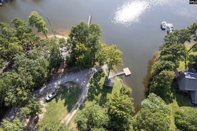 Enjoy Lake Murray living without the lakefront price! This - photo 2