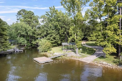 Enjoy Lake Murray living without the lakefront price! This - photo 3