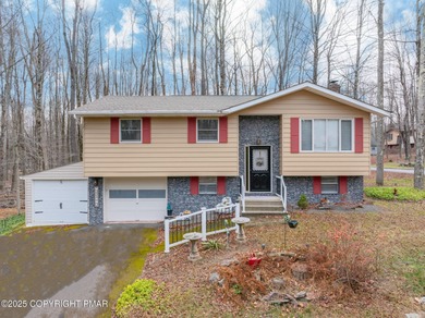Arrowhead Lake Home For Sale in Pocono Lake Pennsylvania