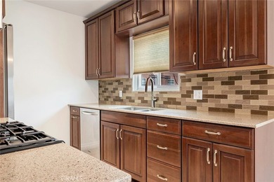Charming Own-Your-Own Unit in the Heart of Alamitos Beach - photo 8
