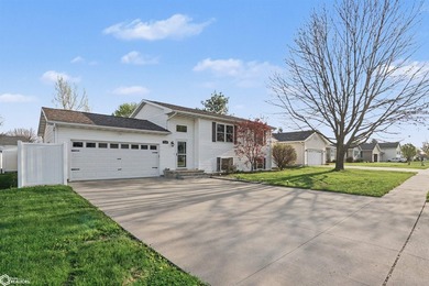 Welcome to this well-maintained and move-in ready 3-bedroom - photo 2