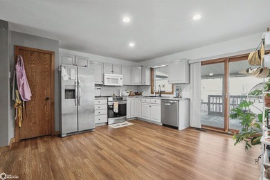 Welcome to this well-maintained and move-in ready 3-bedroom - photo 4