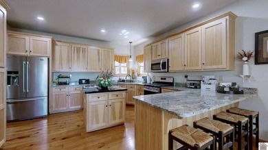 Welcome to your private waterfront retreat on 5.33 stunning - photo 4