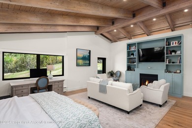 Perched on one of the most optimal locations above Willoughby - photo 17