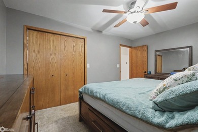 Welcome to this well-maintained and move-in ready 3-bedroom - photo 10