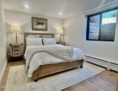 Perched on one of the most optimal locations above Willoughby - photo 25