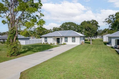 Welcome to 1014 SW 11th Street - a STUNNING 2023 new - photo 1