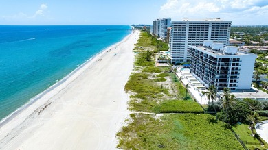 RARELY AVAILABLE BEACHFRONT VILLA OFFERING EFFORTLESS - photo 32
