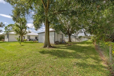 Welcome to 1014 SW 11th Street - a STUNNING 2023 new - photo 3