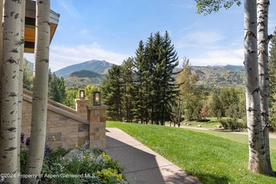 Perched on one of the most optimal locations above Willoughby - photo 35