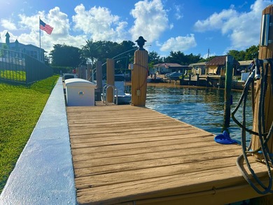 Nestled east of Fed. Hwy, in one of Boca's most desirable - photo 5