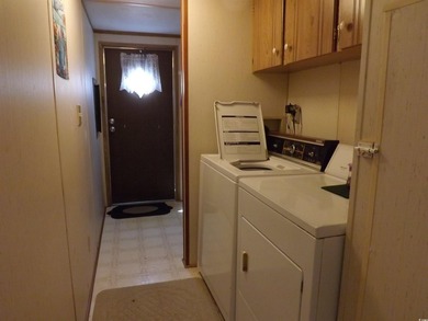 Come and check this manufactured home out with a lot going for - photo 17