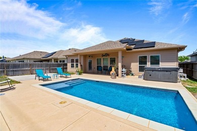Imagine sunny afternoons spent in your own backyard paradise - photo 22